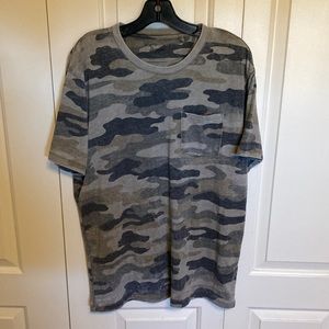 Mens Lucky Brand Camouflage T-Shirt Large
